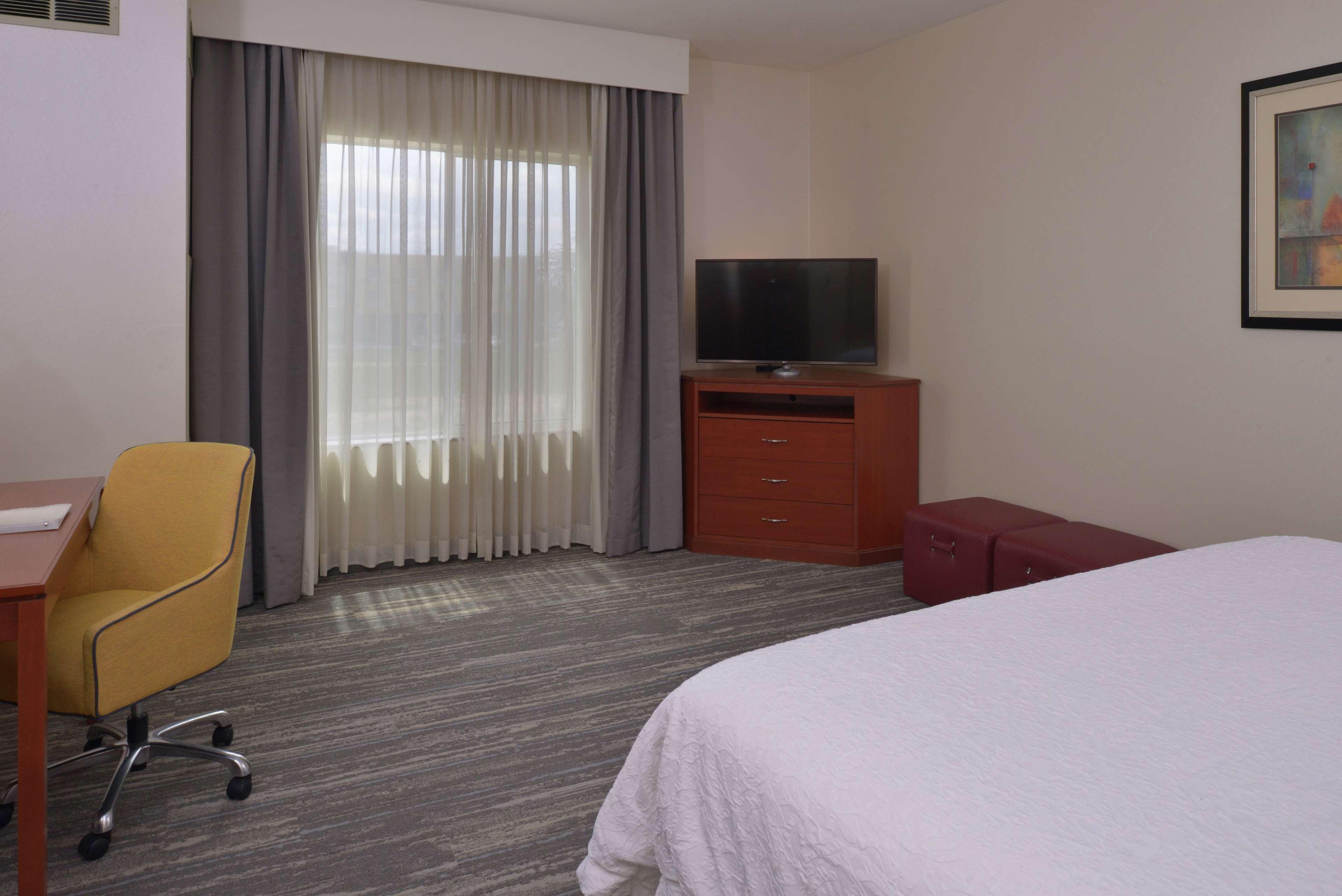 Hampton Inn And Suites Bakersfield North-Airport Zewnętrze zdjęcie