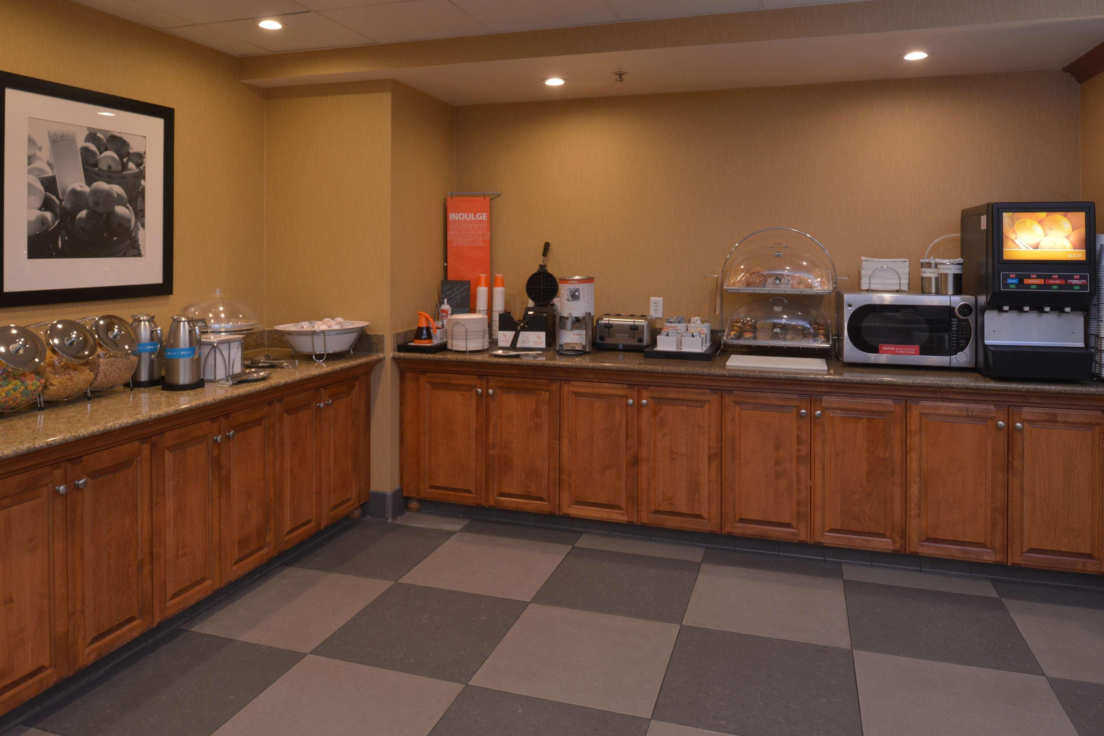 Hampton Inn And Suites Bakersfield North-Airport Zewnętrze zdjęcie