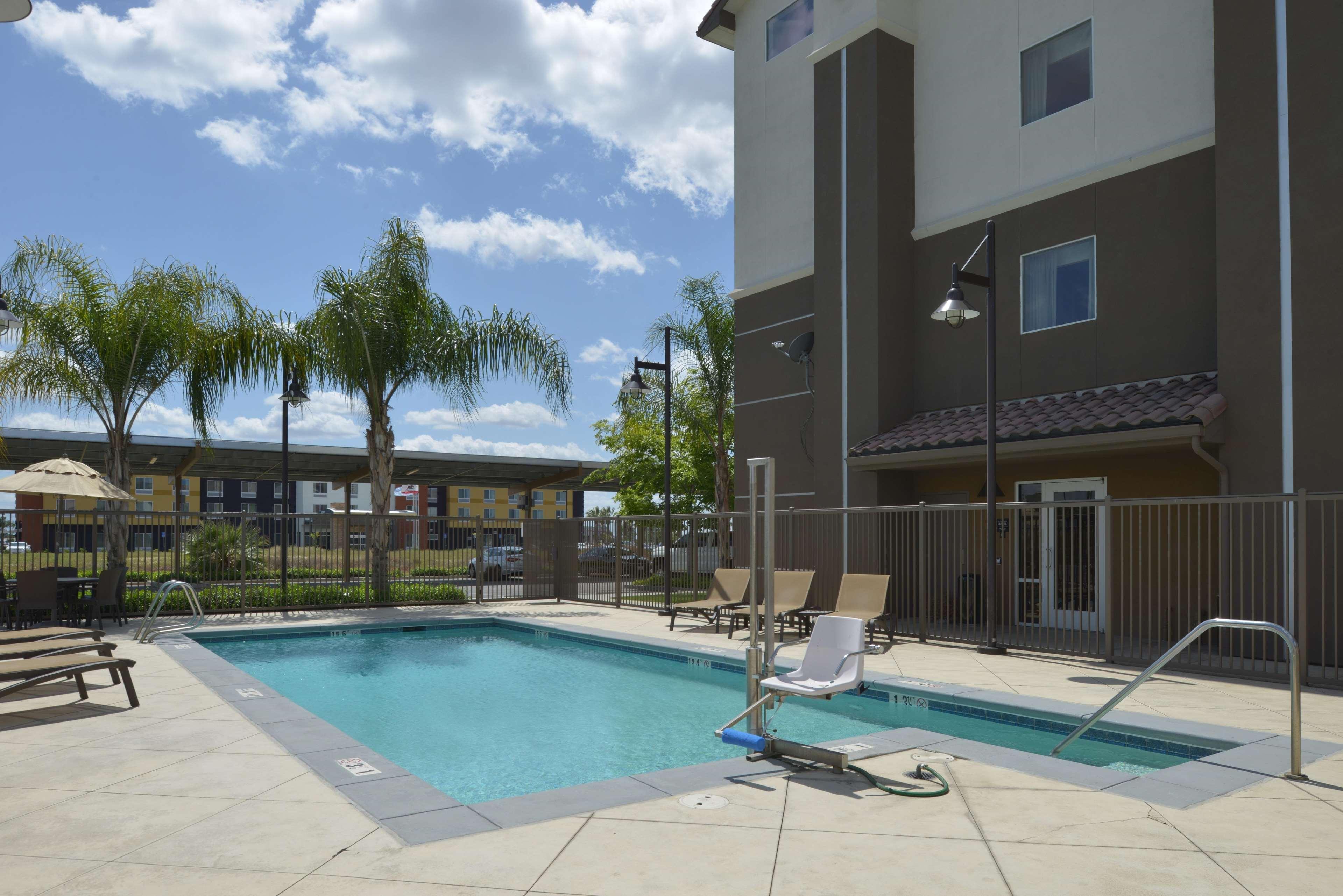 Hampton Inn And Suites Bakersfield North-Airport Zewnętrze zdjęcie